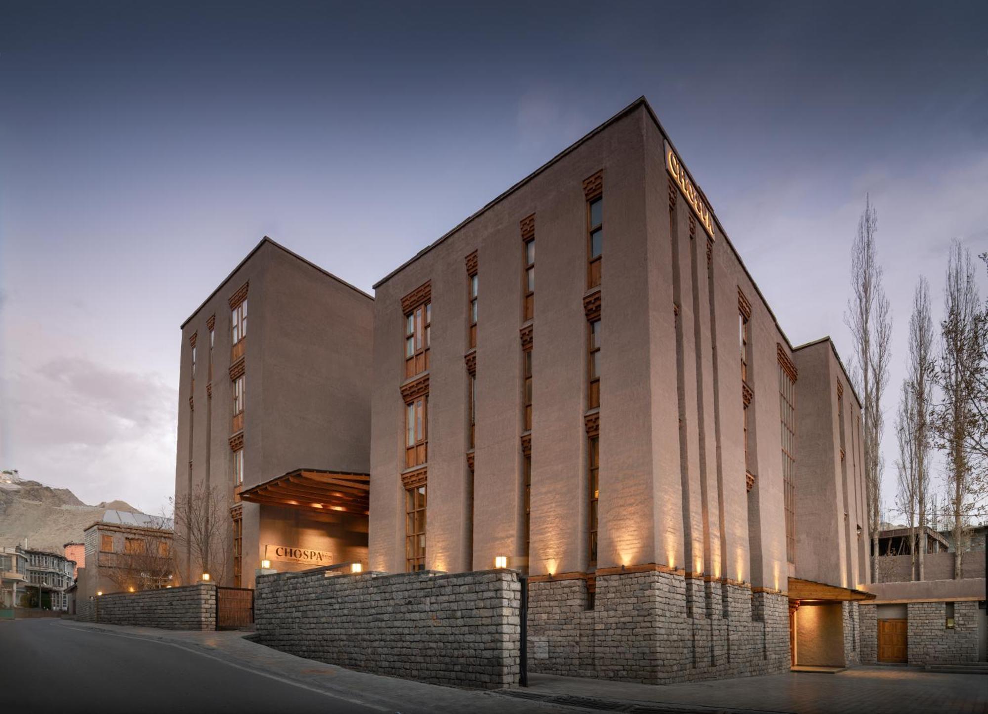 Chospa Hotel, ليه المظهر الخارجي الصورة